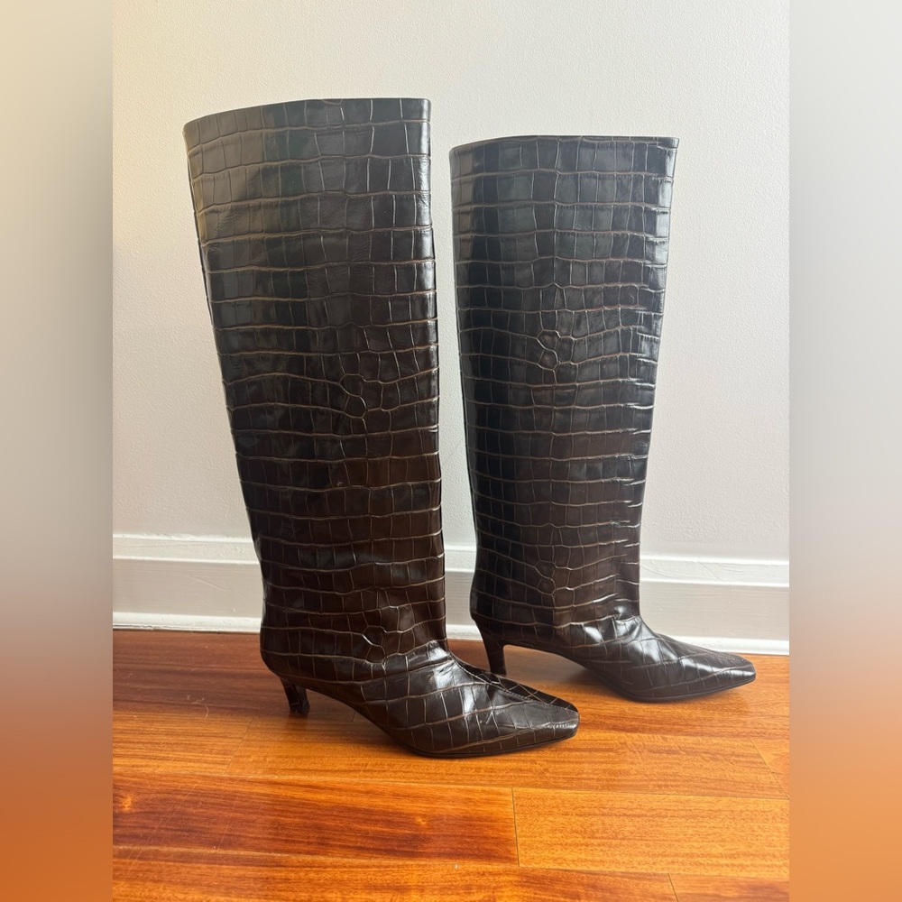 Toteme brand new brown croc “wide shaft” heeled boots size 38 - Picture 2 of 6
